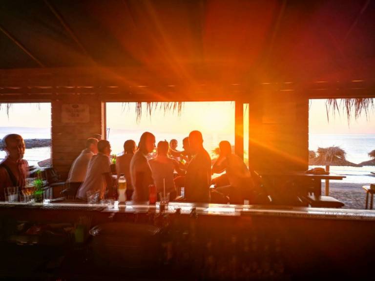 beach bar la Habana в град поморие партита и събития за сезона
